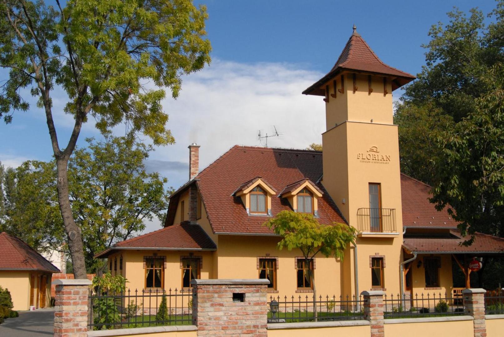 St. Florian Restaurant & Pension Vrakúň Εξωτερικό φωτογραφία